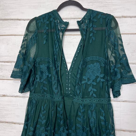 Haute Monde Forest Green Embroidered Dress Size Medium - Picture 11 of 11
